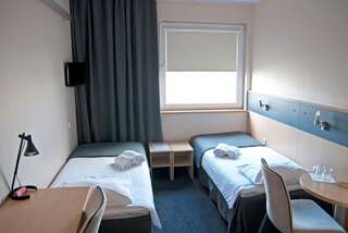 Отель Economy Silesian Hotel Катовице Двухместный номер с 2 отдельными кроватями-4